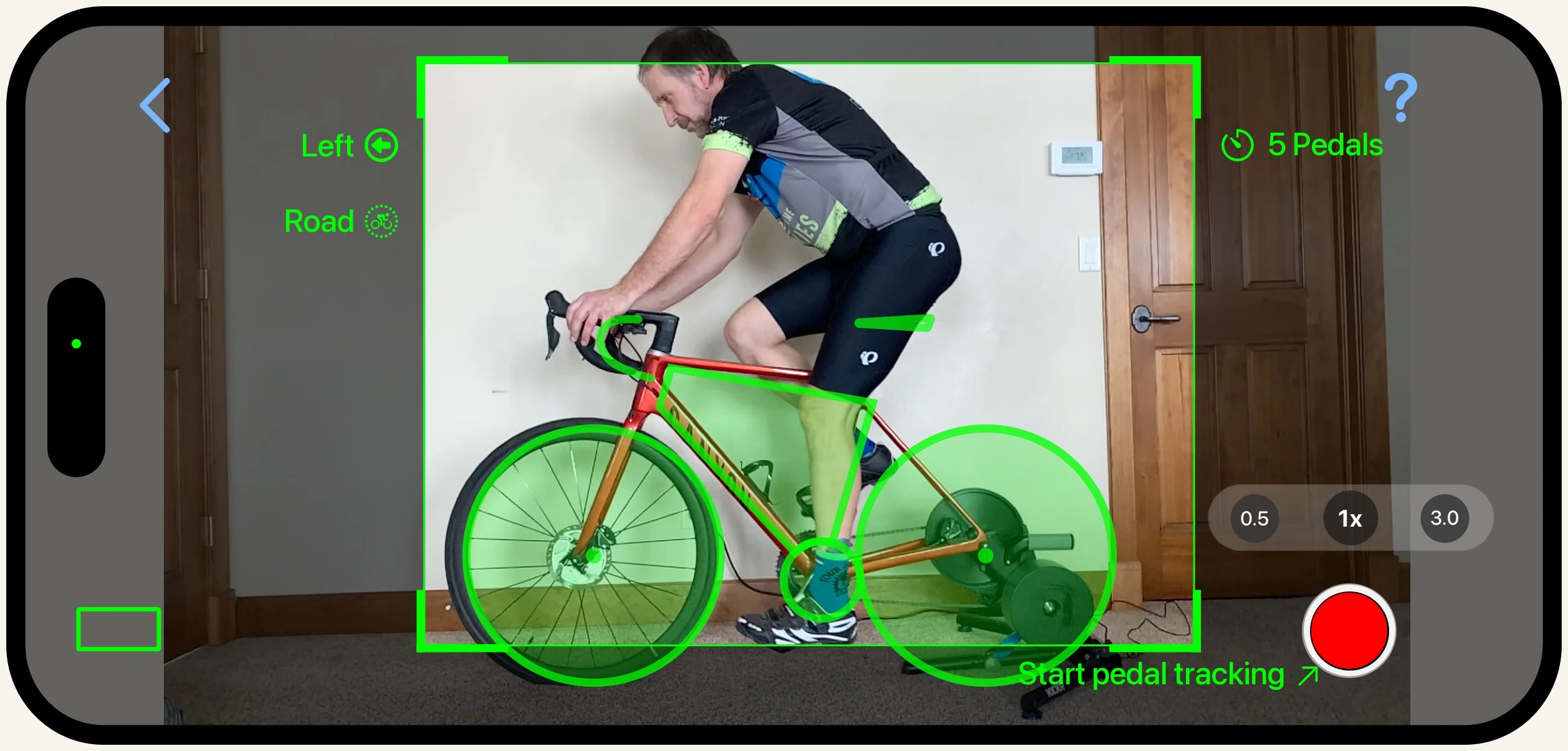 Start from a good frame. This is what the recording screen looks like when everything lines up: the whole bike and rider inside the frame overlay, with the alignment aids reading green.